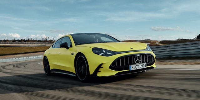 Driving Experience: What Sets Them Apart? - visual representation