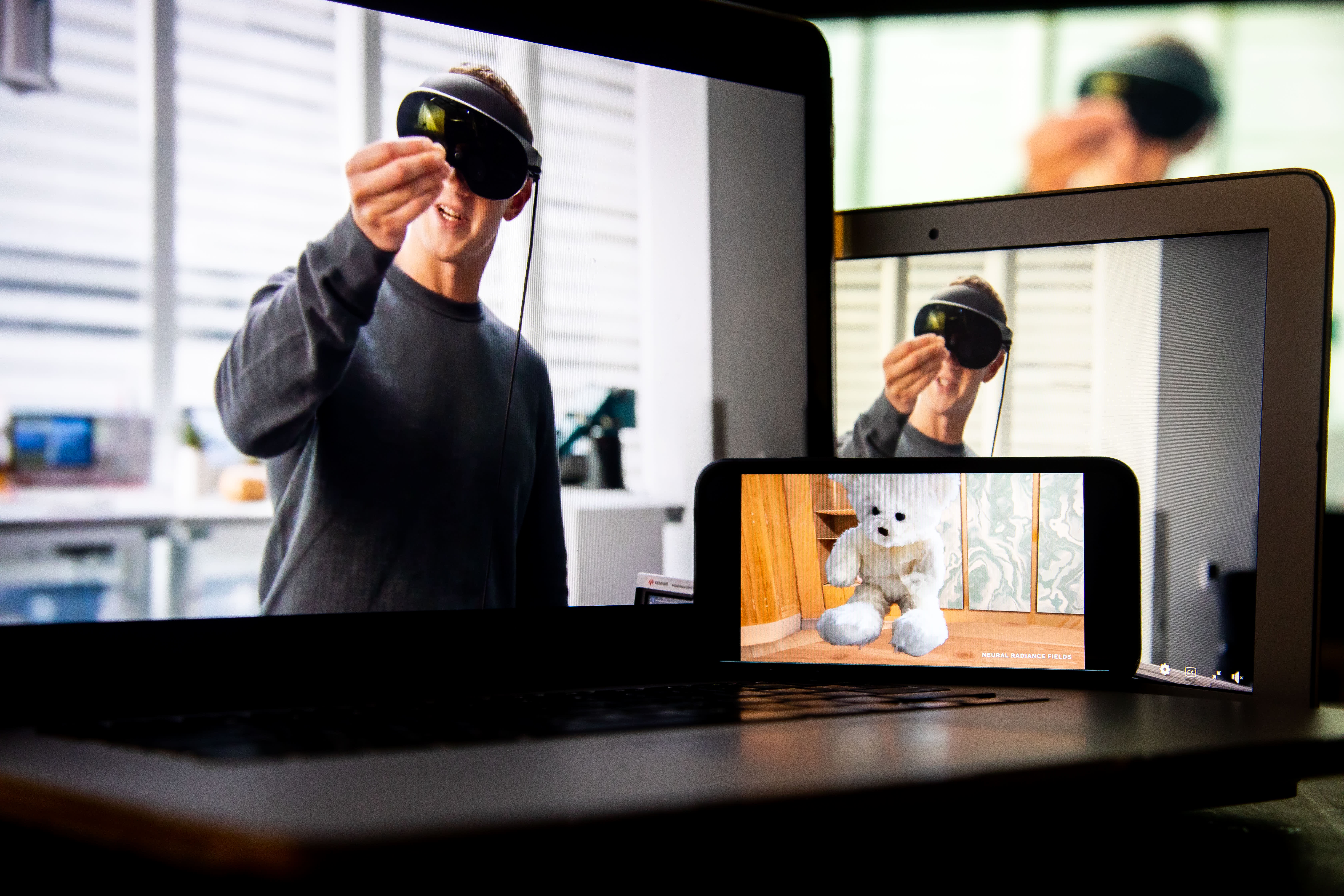 The Competitive Landscape: Who Else Is Building Smart Glasses - visual representation