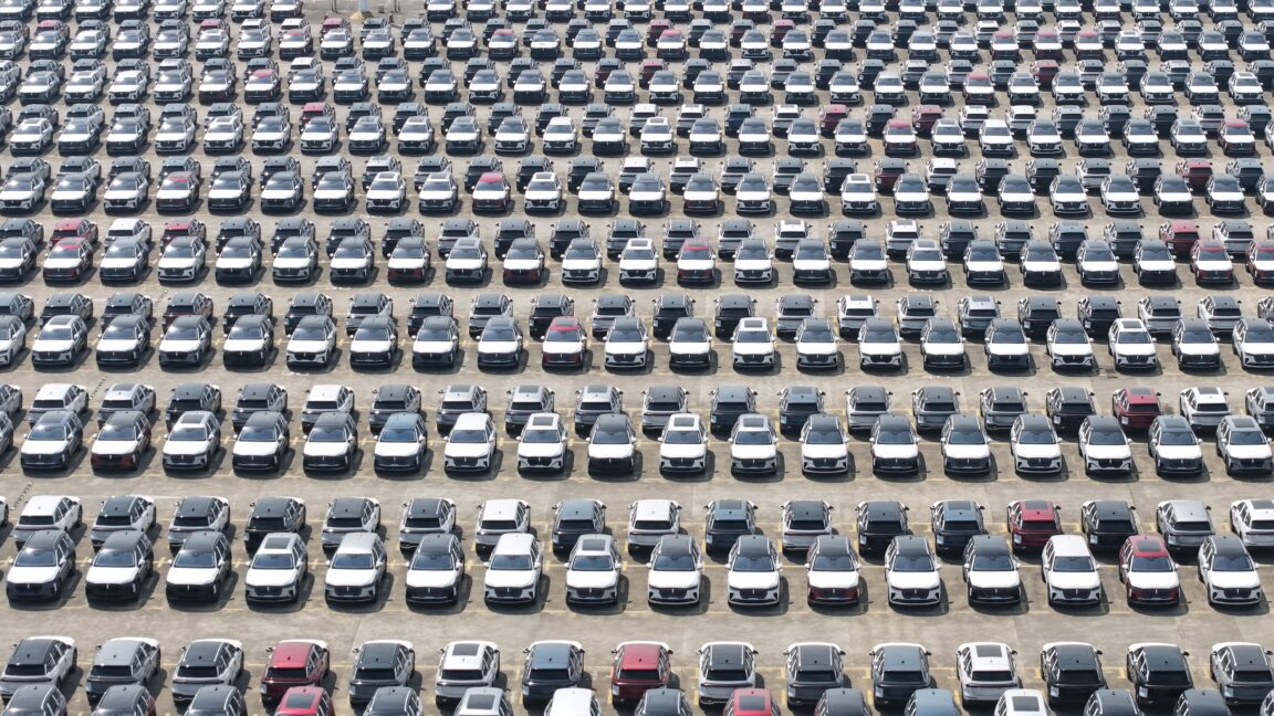 Michigan politicians want to ban Chinese-badged cars from even visiting the US - Ars Technica
