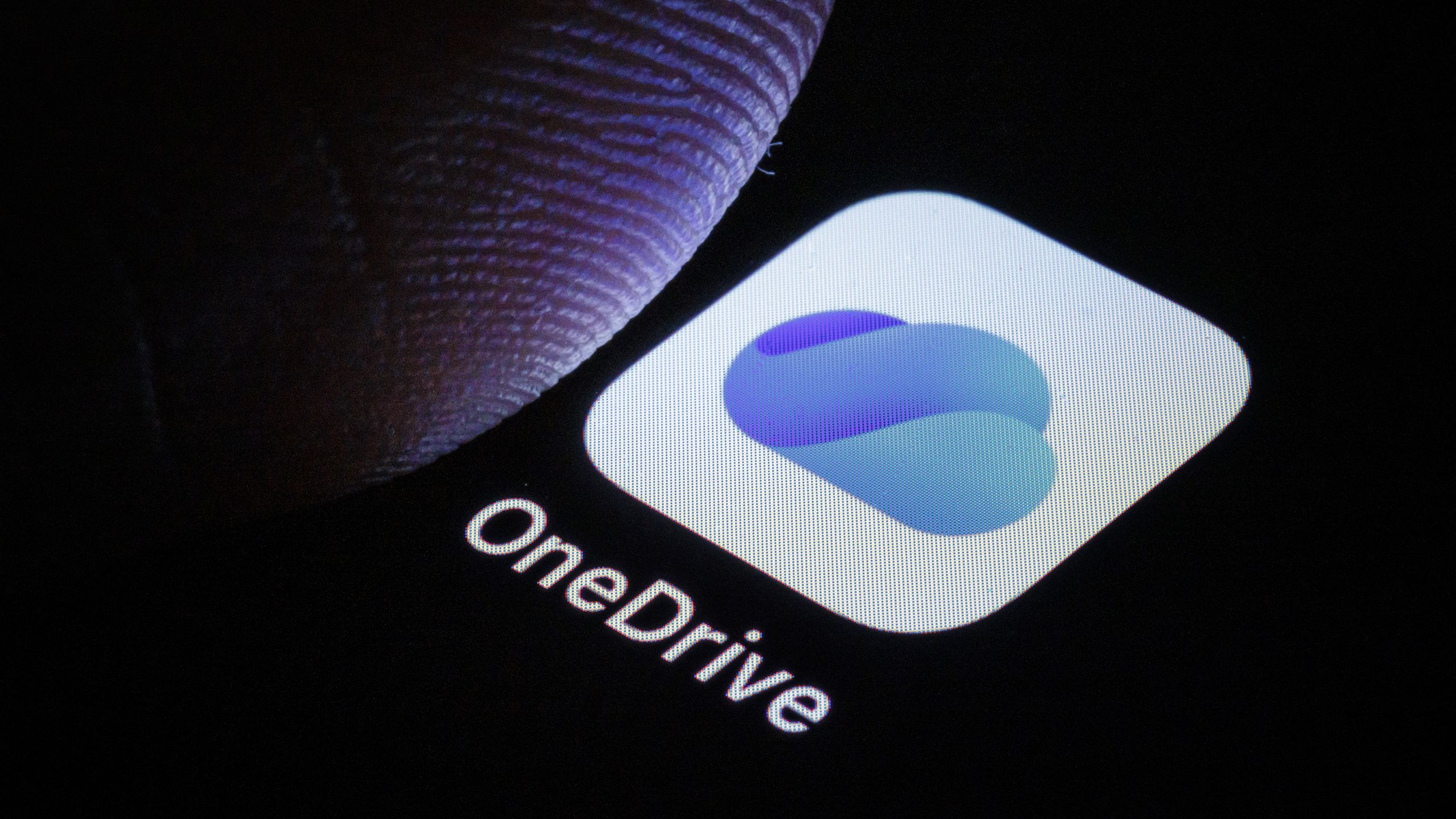 Microsoft deletes man’s hacked OneDrive with 25 years of photos and games — as 'irreversible' action prompts him to bemoan ‘I relied on Microsoft to keep that safe’ | TechRadar