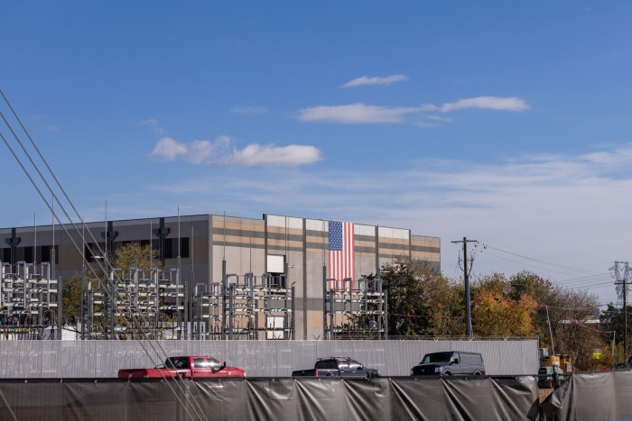 The White House Connection: When Political Capital Meets Infrastructure Needs - visual representation