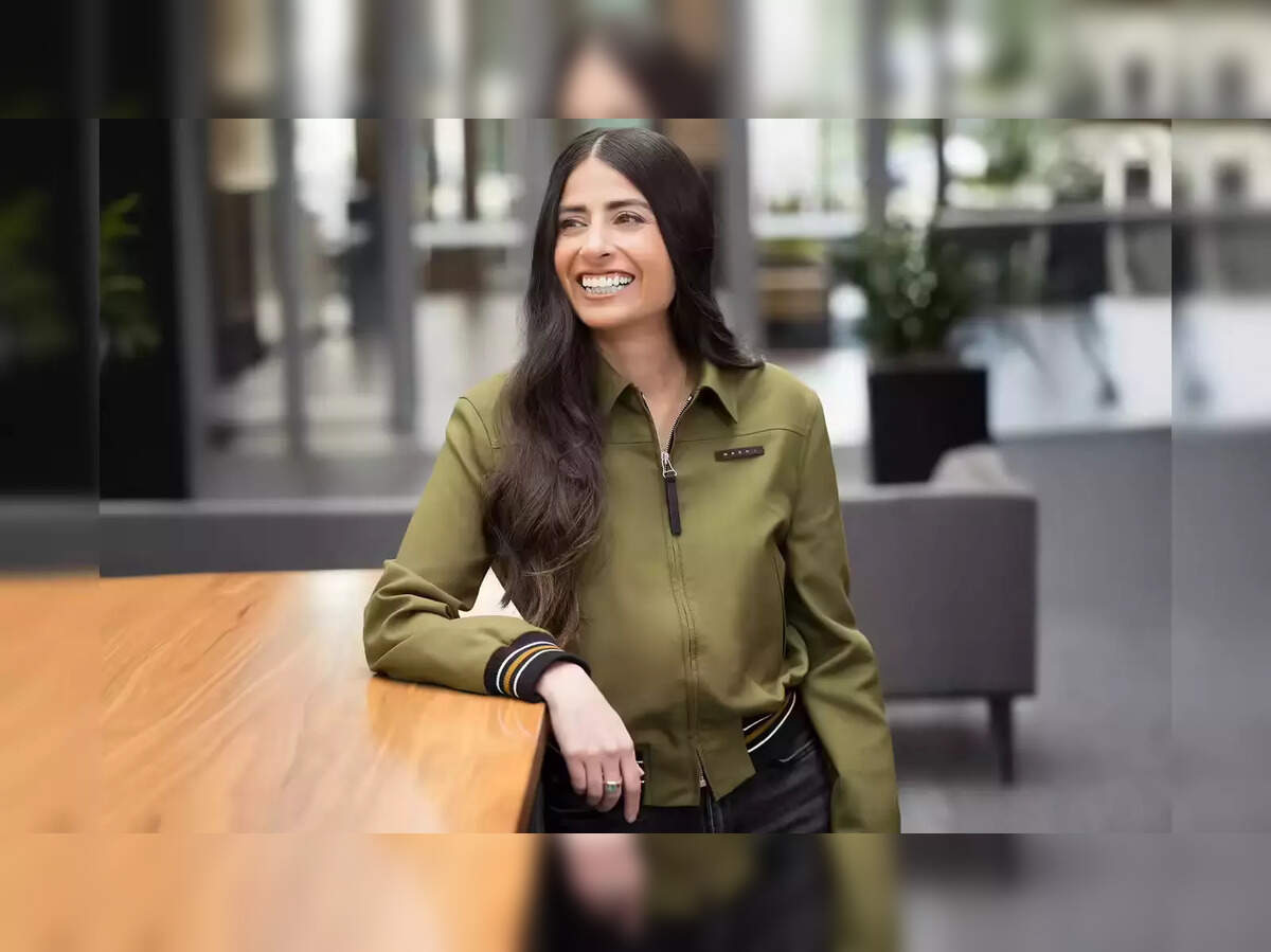 Sarah Bond's Departure and the Xbox Everywhere Strategy Failure - visual representation