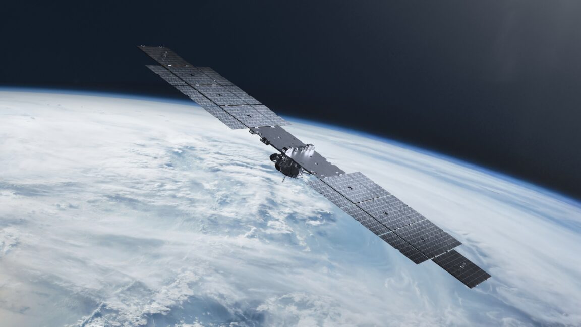 Move over, GPS: Navigation satellites in low Earth orbit are making a comeback - Ars Technica
