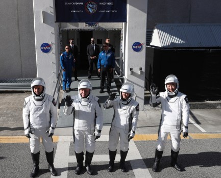 Medical Concerns in Space: Historical Context and Precedent - visual representation