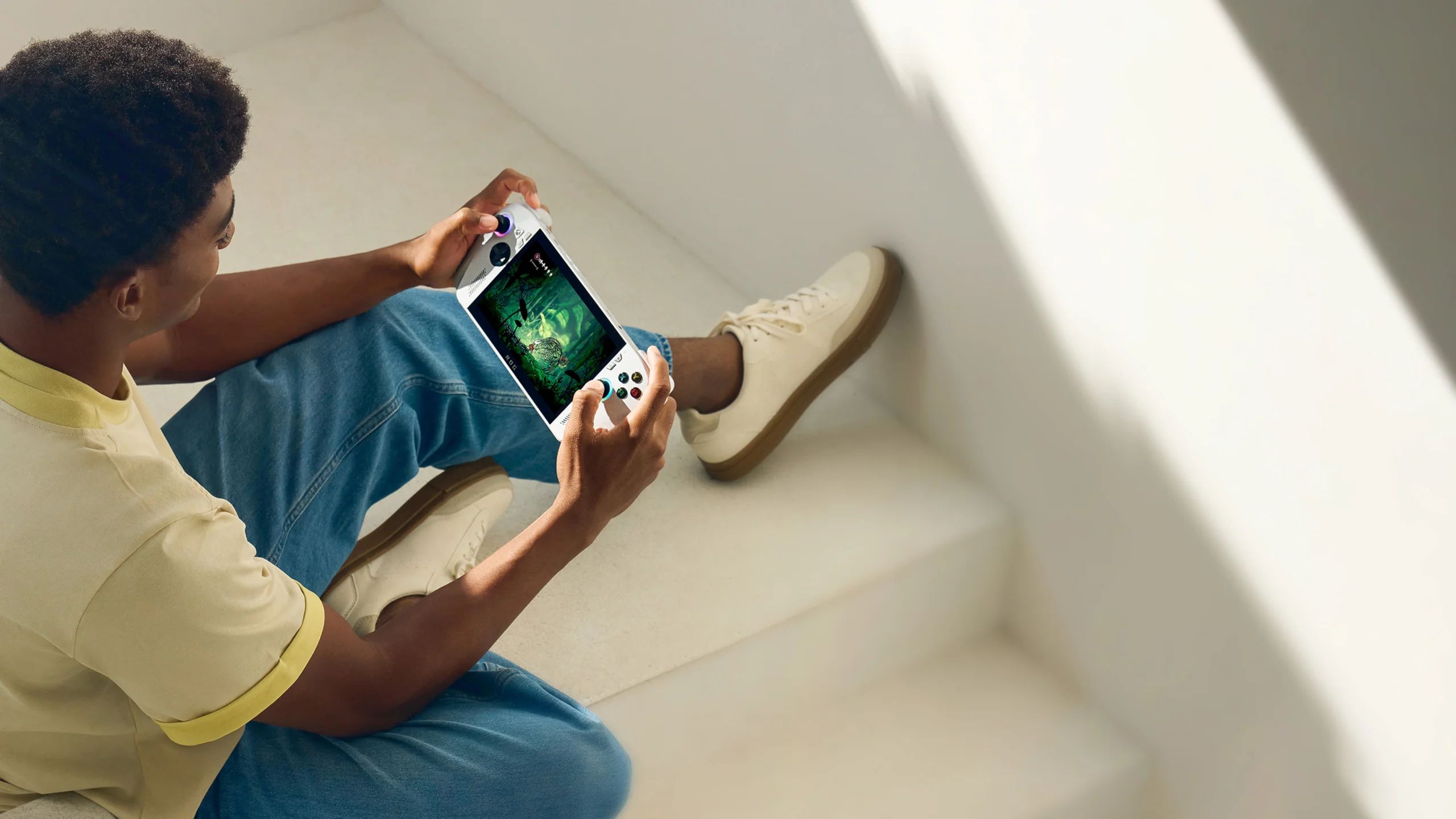 Navigating the Handheld Gaming Landscape in 2025: Steam Deck vs. Asus ROG Ally