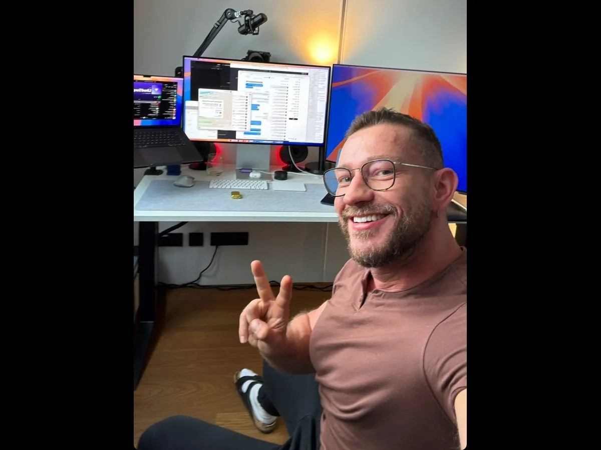 The Bigger Picture: Why Personal AI Agents Are About To Explode - visual representation