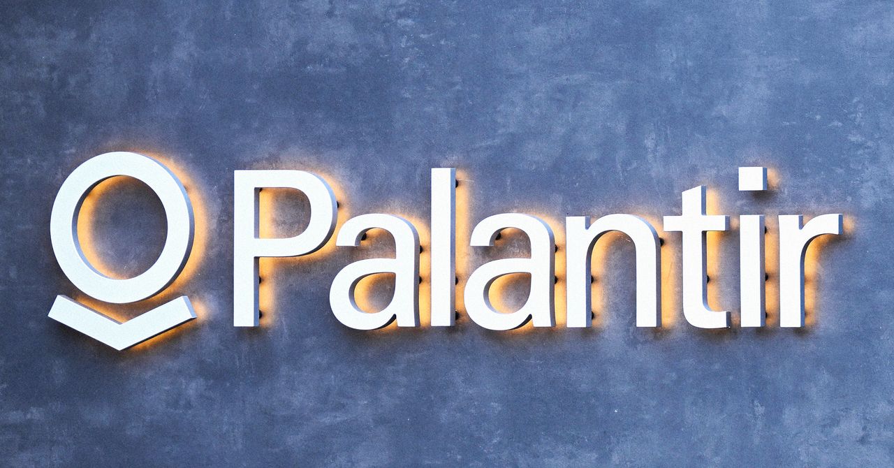 Palantir Demos Show How the Military Could Use AI Chatbots to Generate War Plans | WIRED