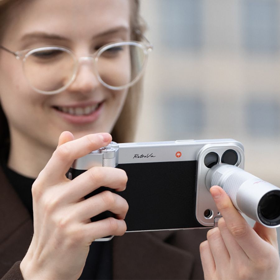 The Built-In Battery: Extending Your Shooting Sessions - visual representation