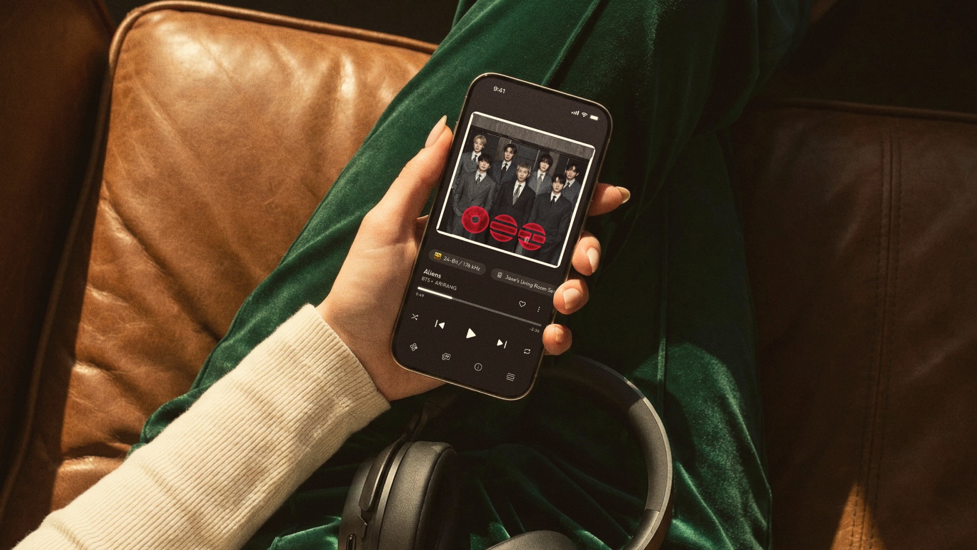 Enhanced Miniplayer and Play Queue - contextual illustration