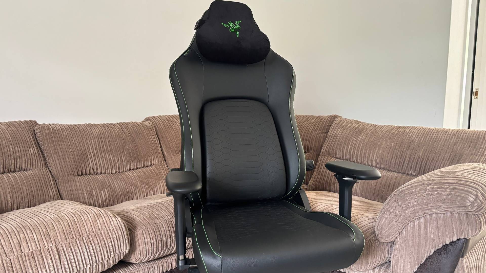 Razer Iskur V2 NewGen review: comfort worthy of investment | TechRadar
