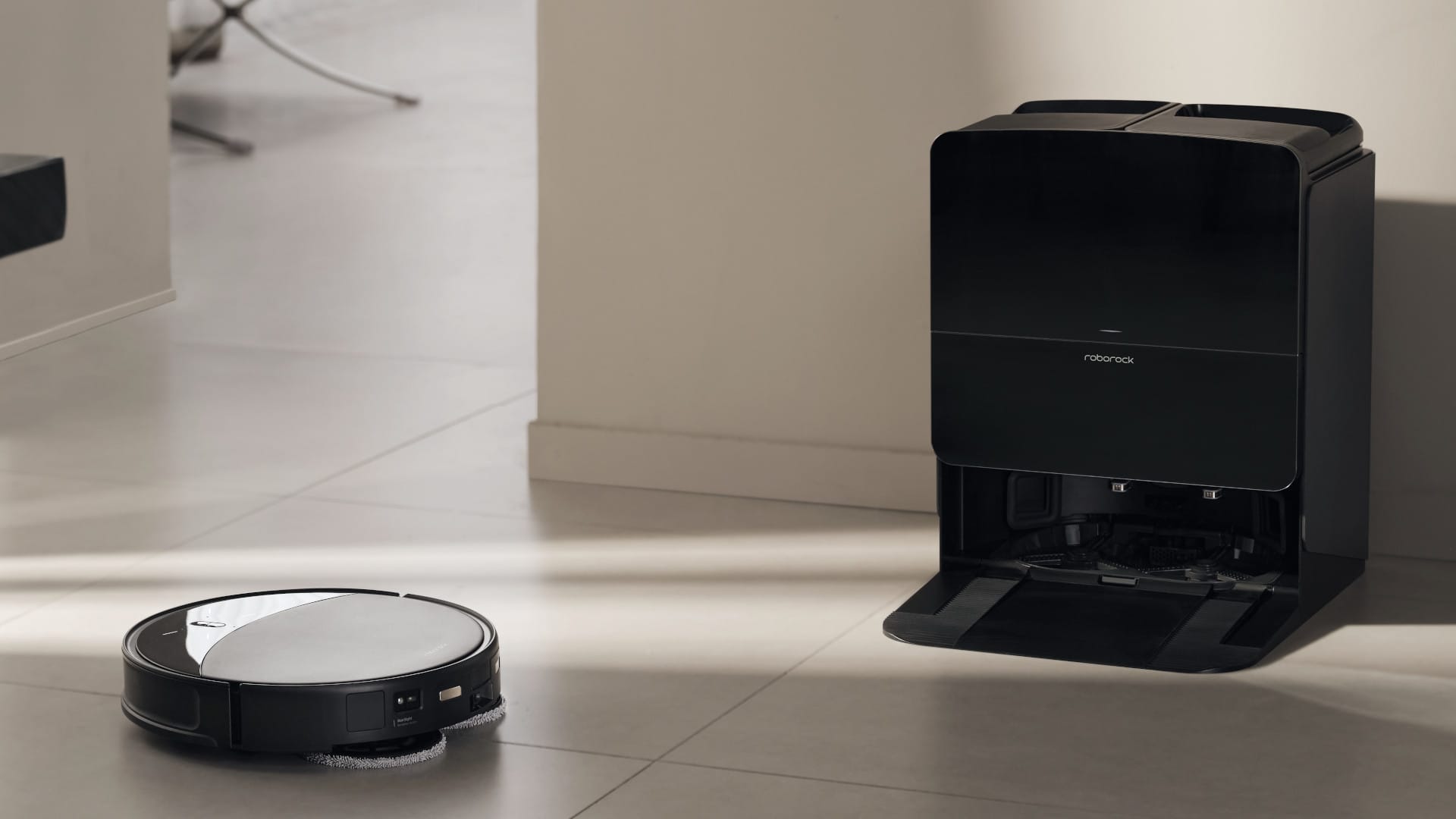 The Competitive Landscape: How the Saros 20 Positions - visual representation