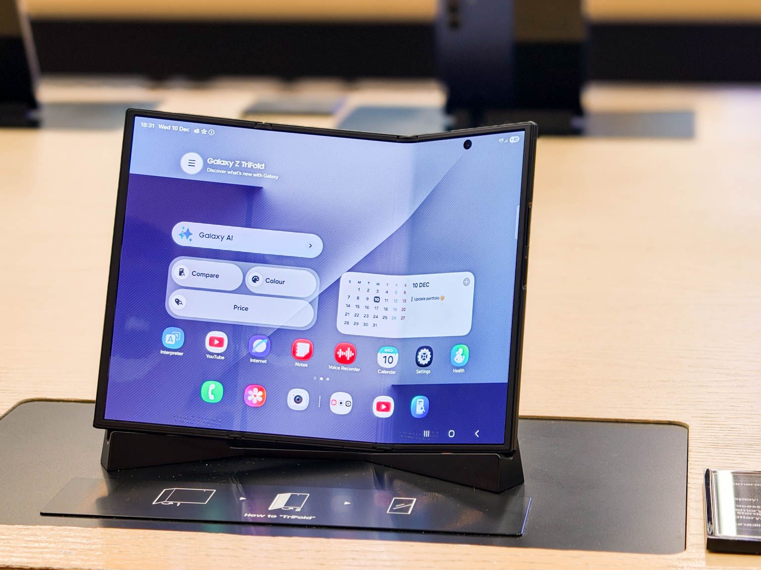 The Foldable Phone Market in 2025: Context and Trends - visual representation