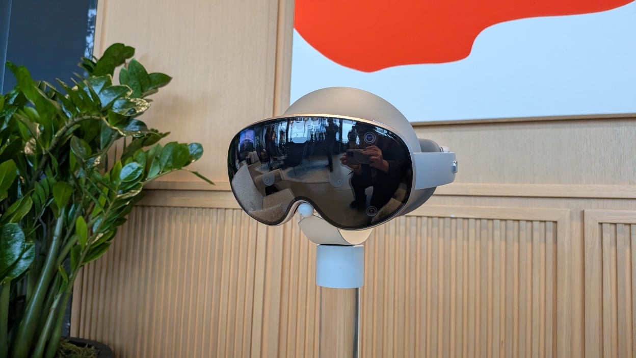 The Rise of Mixed Reality - visual representation