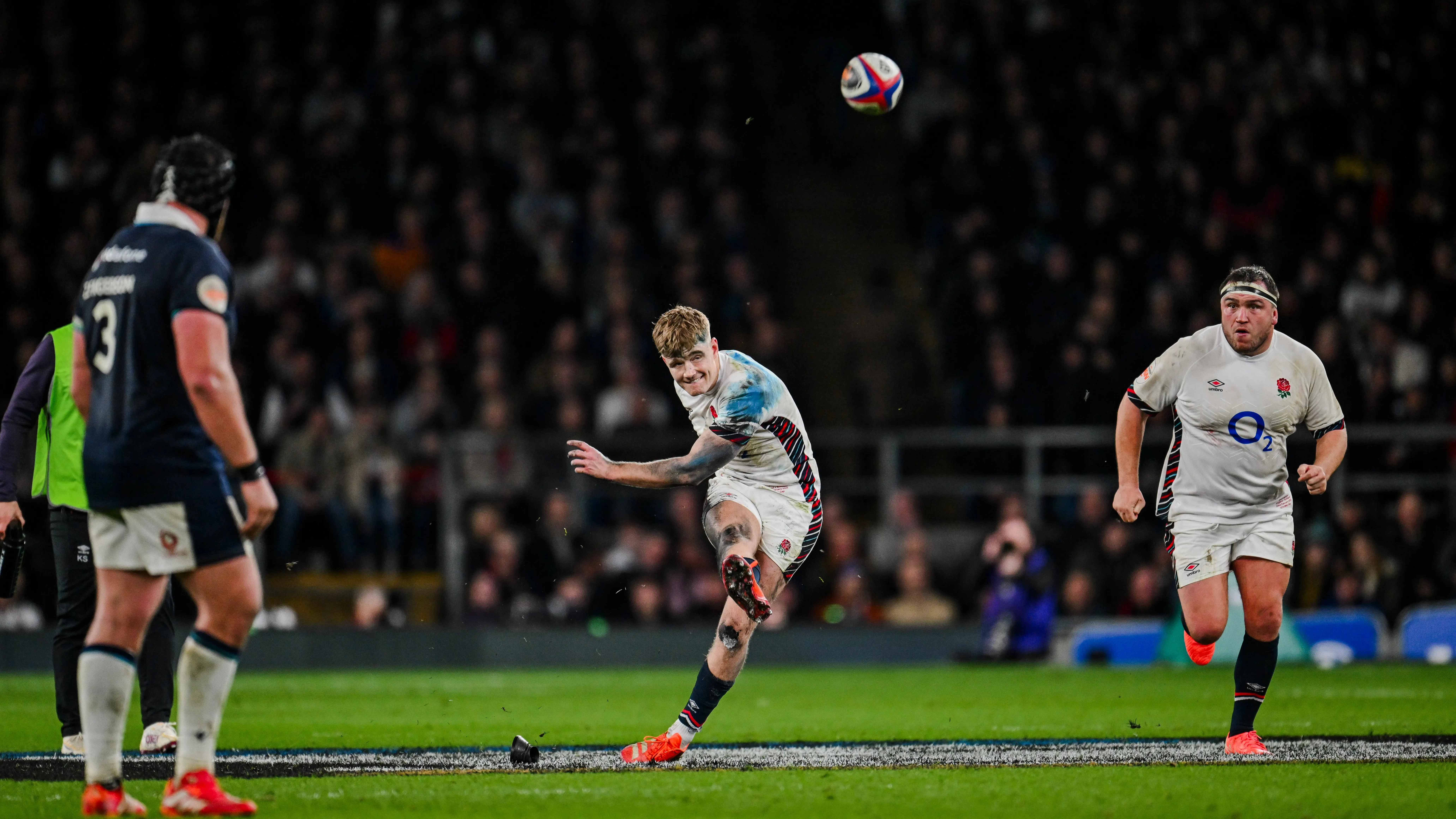 Broadcast Team Composition and Commentary Analysis - visual representation