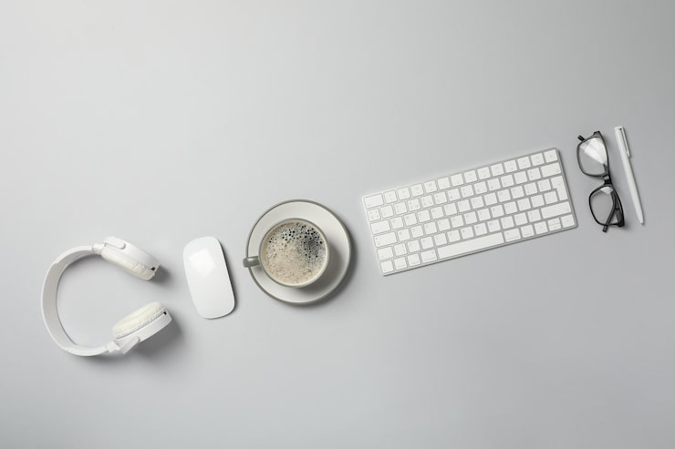 Why Silver Works in Modern Home Offices - visual representation