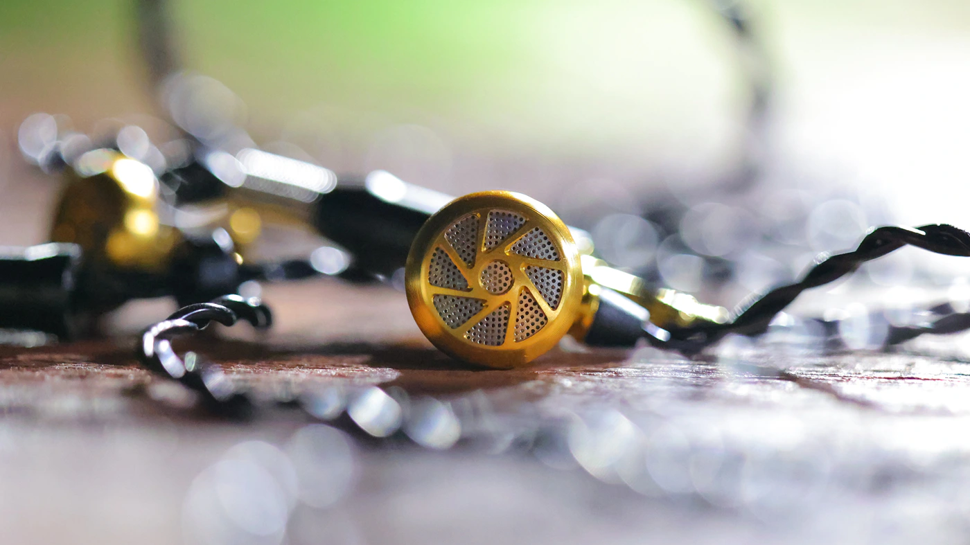 The Aesthetics of Sivga's Earbuds - contextual illustration