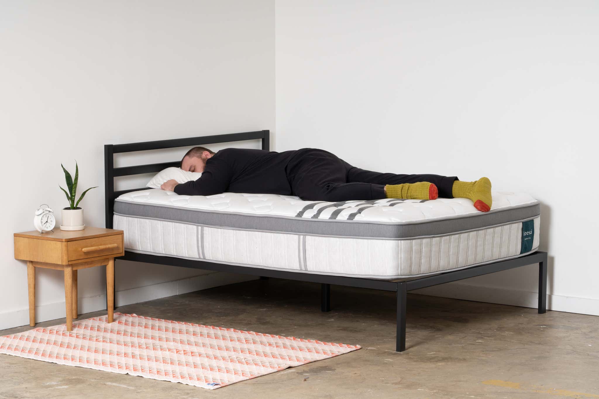 Why Choose a Hybrid Mattress? - contextual illustration