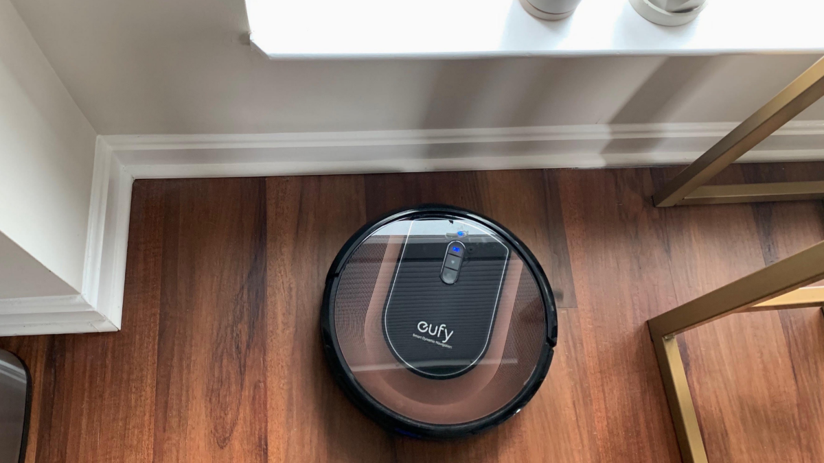 Best Robot Vacuum-Mops for Small Apartments - contextual illustration