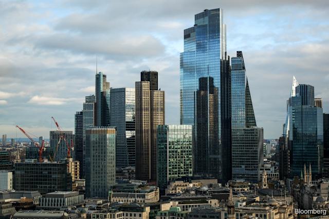 The Rise of AI: OpenAI and Anthropic - visual representation