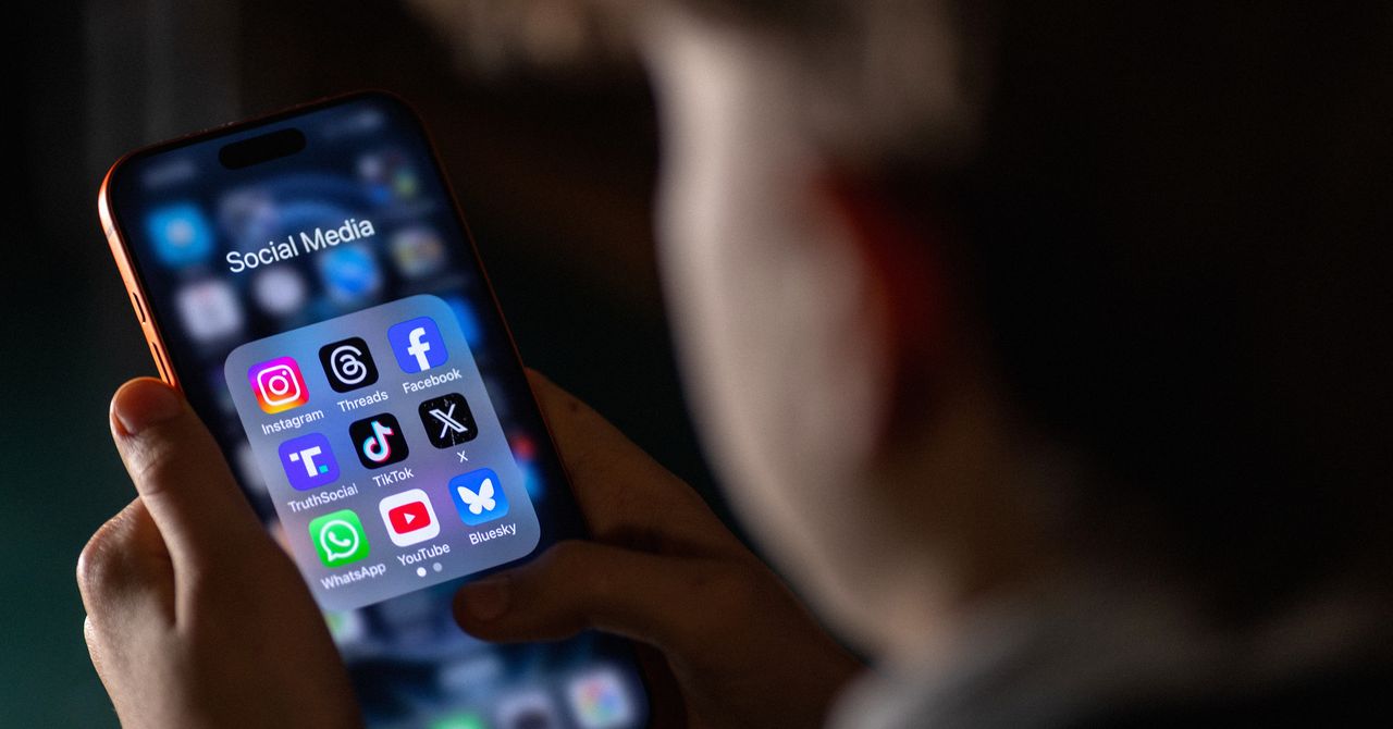 The Meta Settlement Will Put Limits on Instagram for Teens. They’re Still Vulnerable | WIRED