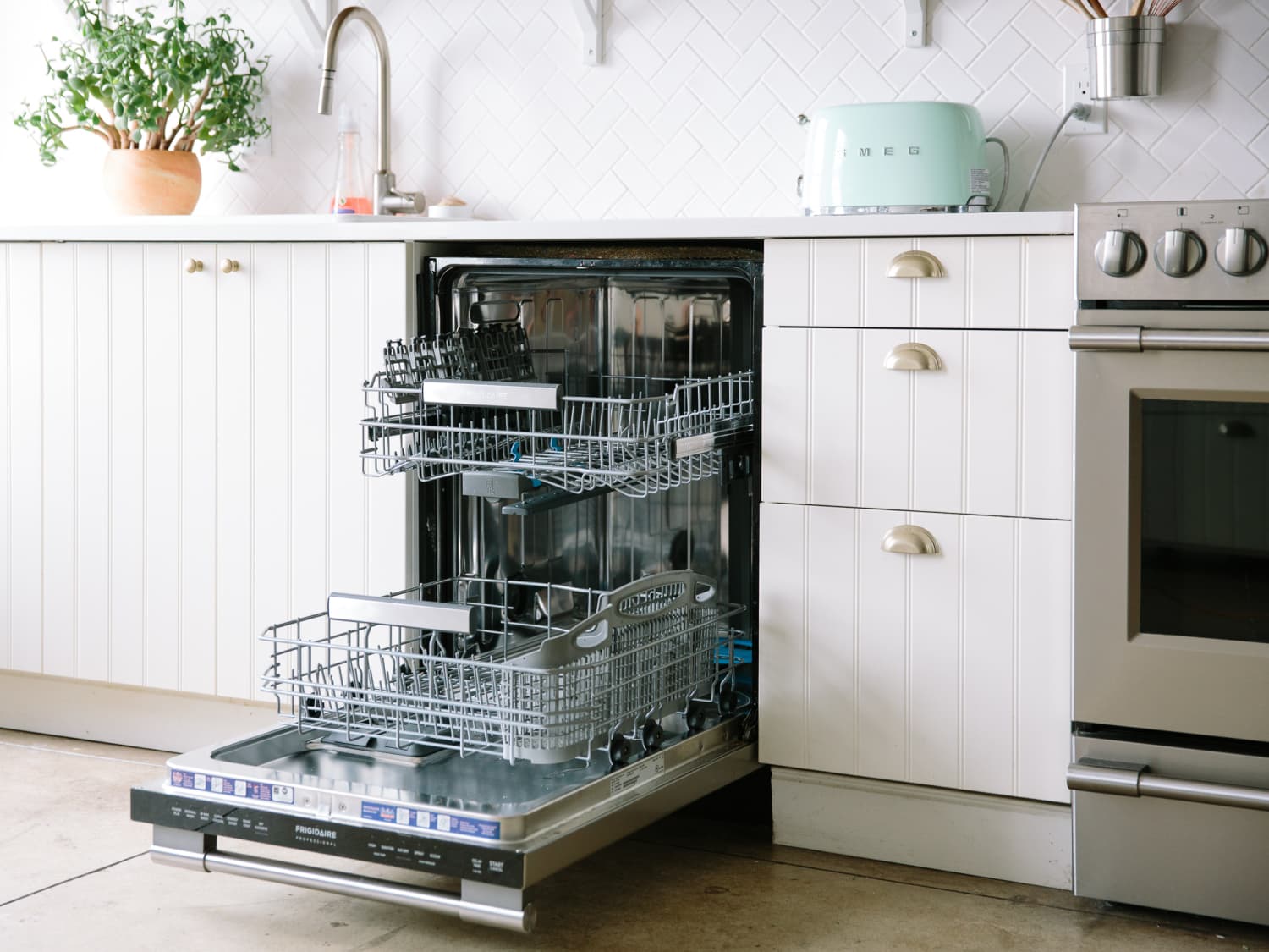 Future Trends in Renter-Friendly Dishwashers - visual representation