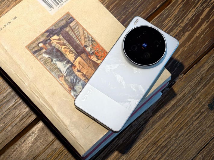 Global Reach and Availability - visual representation