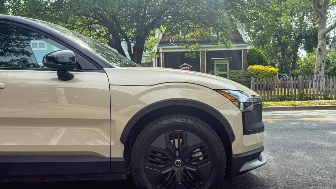 The Volvo EX30 Cross Country review: A victim of geopolitics - Ars Technica