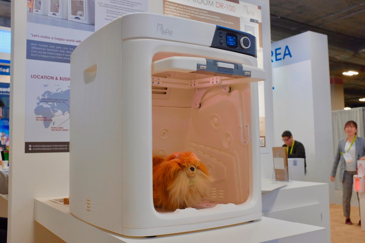 The Economics of Weird Tech: Why Niche Products Exist - visual representation