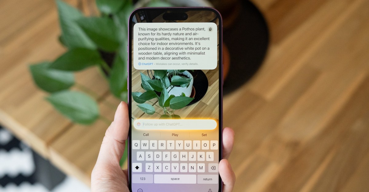 These new iOS 27 renders hint at Siri’s big redesign | The Verge