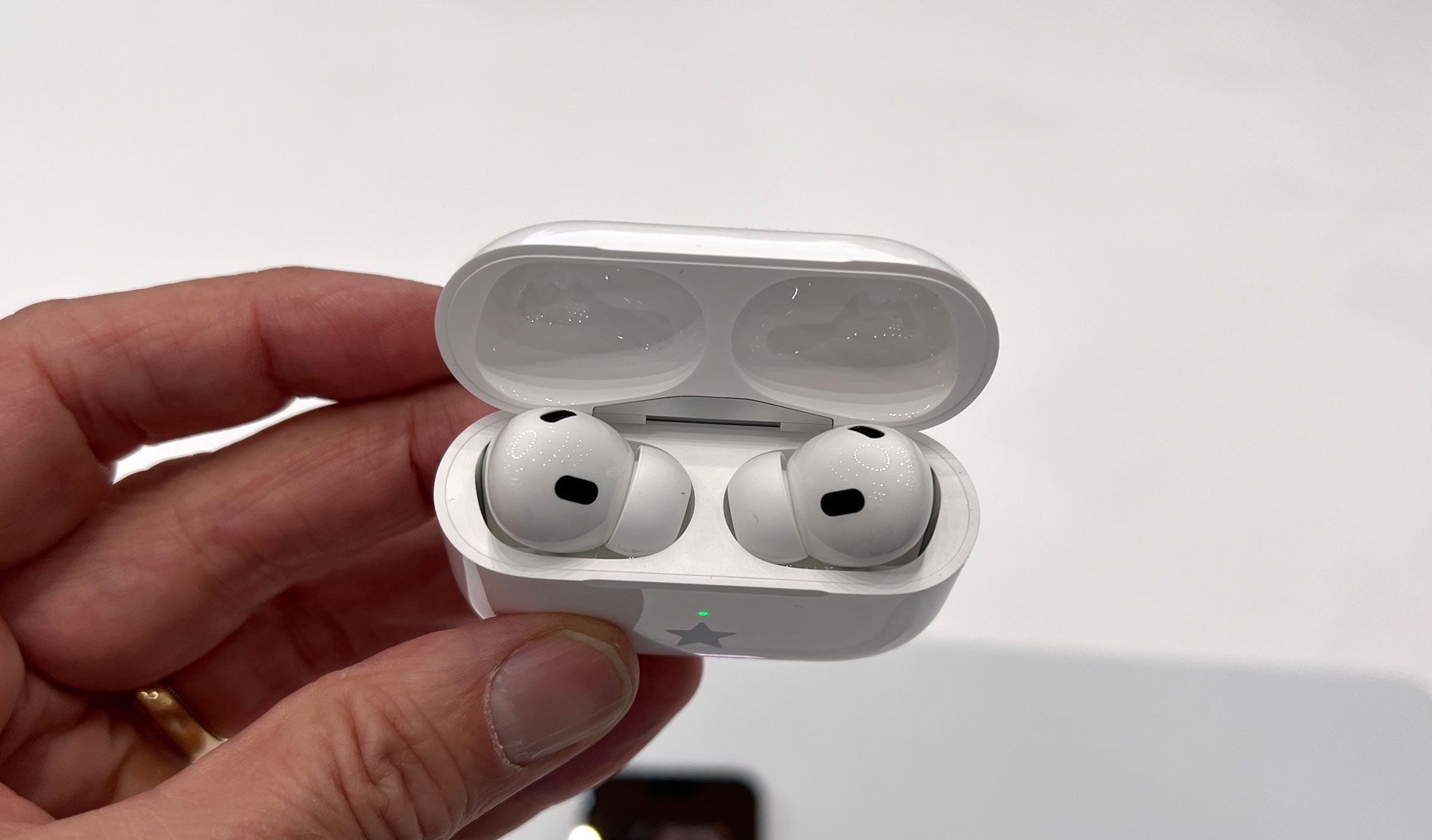 'These things aren't meant to take pictures.' As a fresh clip of camera-equipped AirPods leaks, people appear to have already made their minds up — whatever the experts say | TechRadar