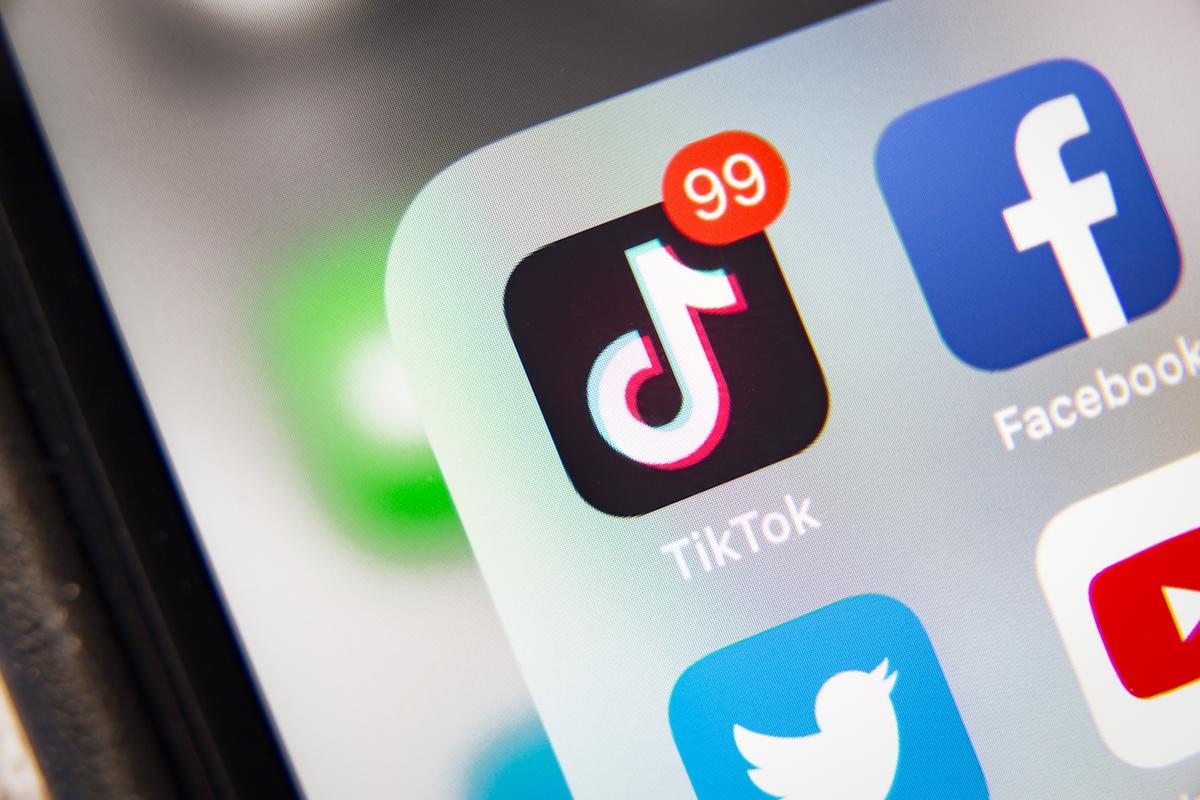 TikTok Outages 2025: Infrastructure Issues, Recovery & Platform Reliability