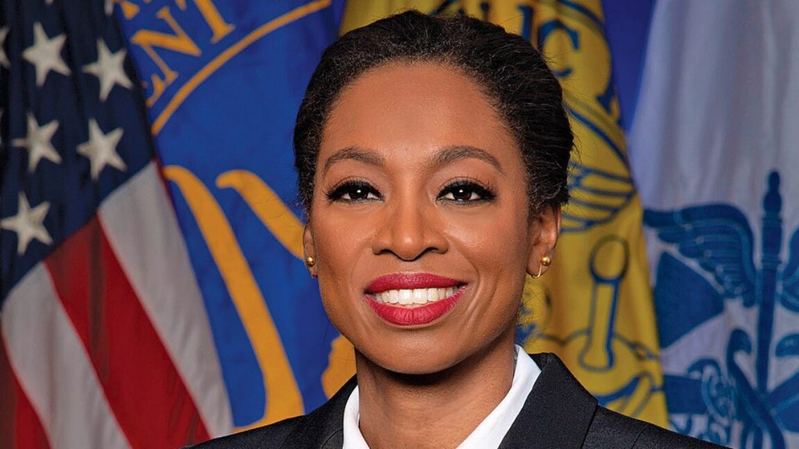 Trump picks qualified, normal health leader to head CDC; experts still cautious - Ars Technica
