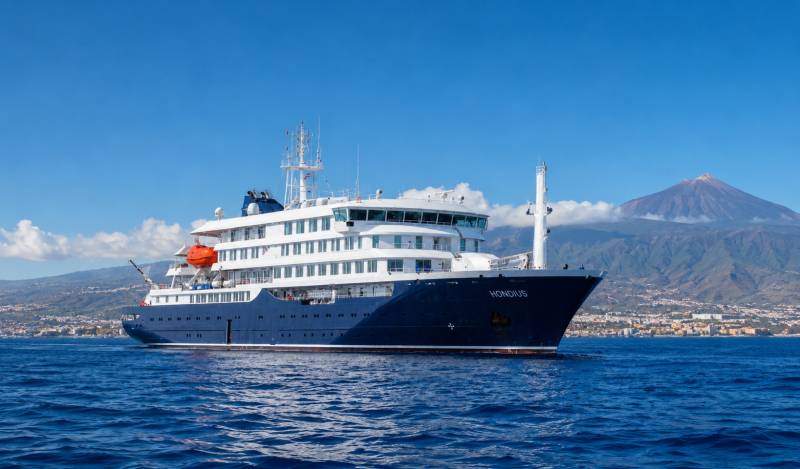 Case Study: Cruise Ship Outbreak - contextual illustration