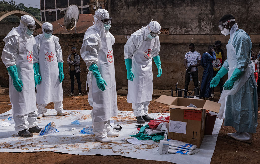 US walls itself off from Ebola: Beefed up travel ban, no citizen repatriation - Ars Technica