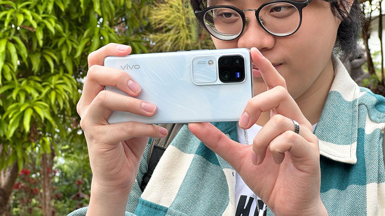 Recommendations for Enthusiasts and Professionals - contextual illustration