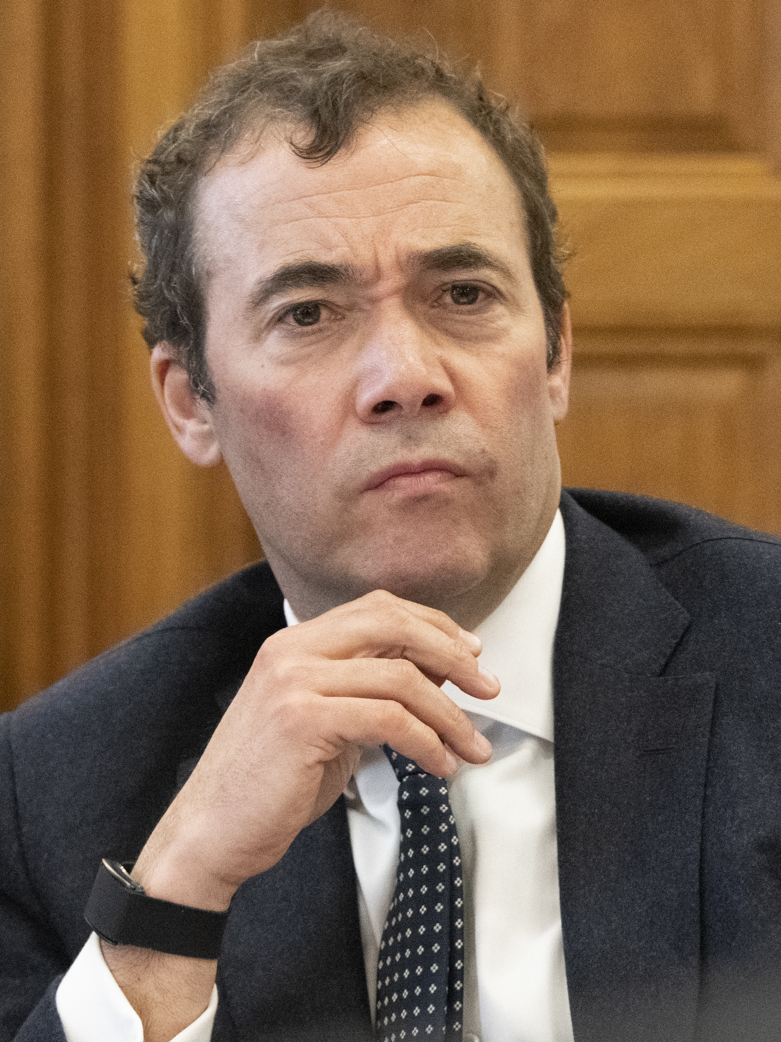 Comparative Analysis: The New York Times Model vs. The Washington Post's Direction - visual representation