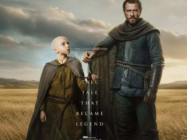 Social Media and Official Announcements: When to Check - visual representation