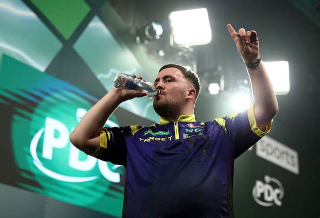 Avoiding Spoilers While Avoiding Live Viewing - visual representation