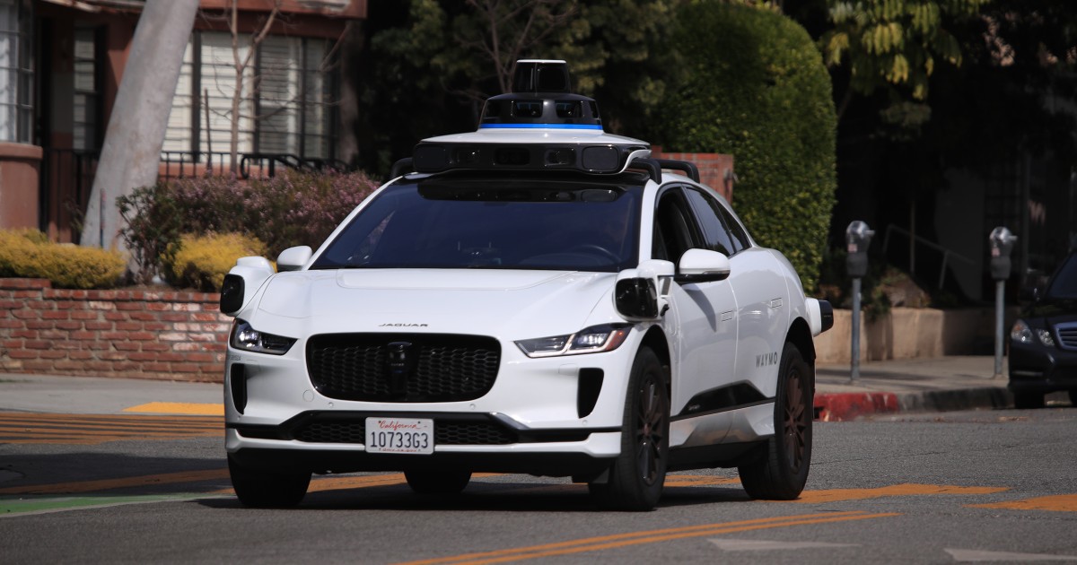 Miami's Competitive Advantage: First-Mover Status - visual representation