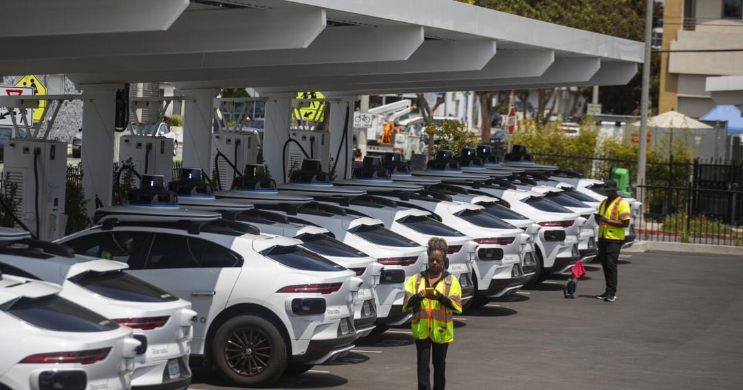 NHTSA's Investigation: What They're Looking For - visual representation