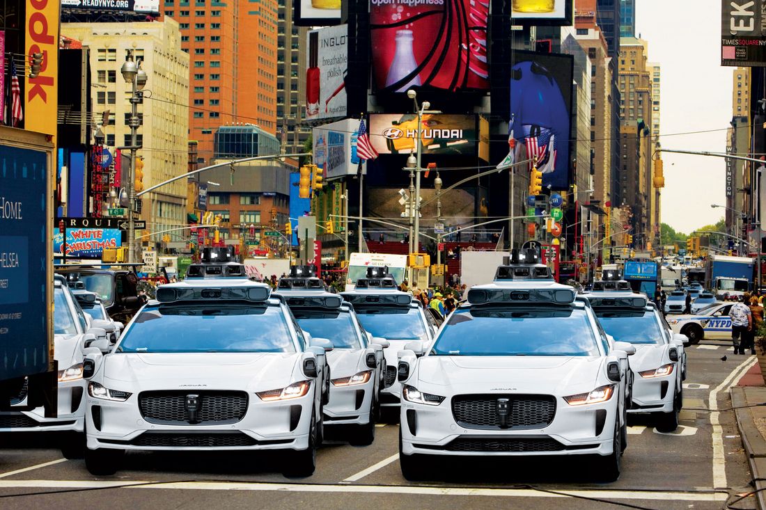 The Competitive Landscape: Waymo vs. Tesla - visual representation