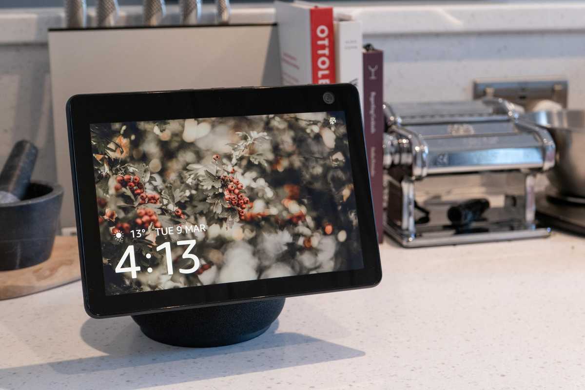 Echo Show 10 (3rd Gen) - contextual illustration