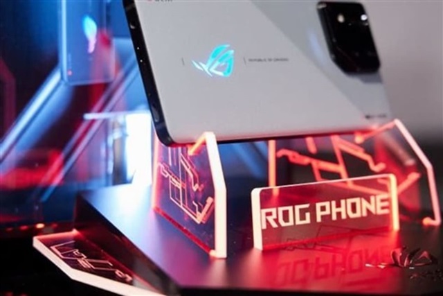 The Role of AI in Reshaping Tech Priorities - visual representation