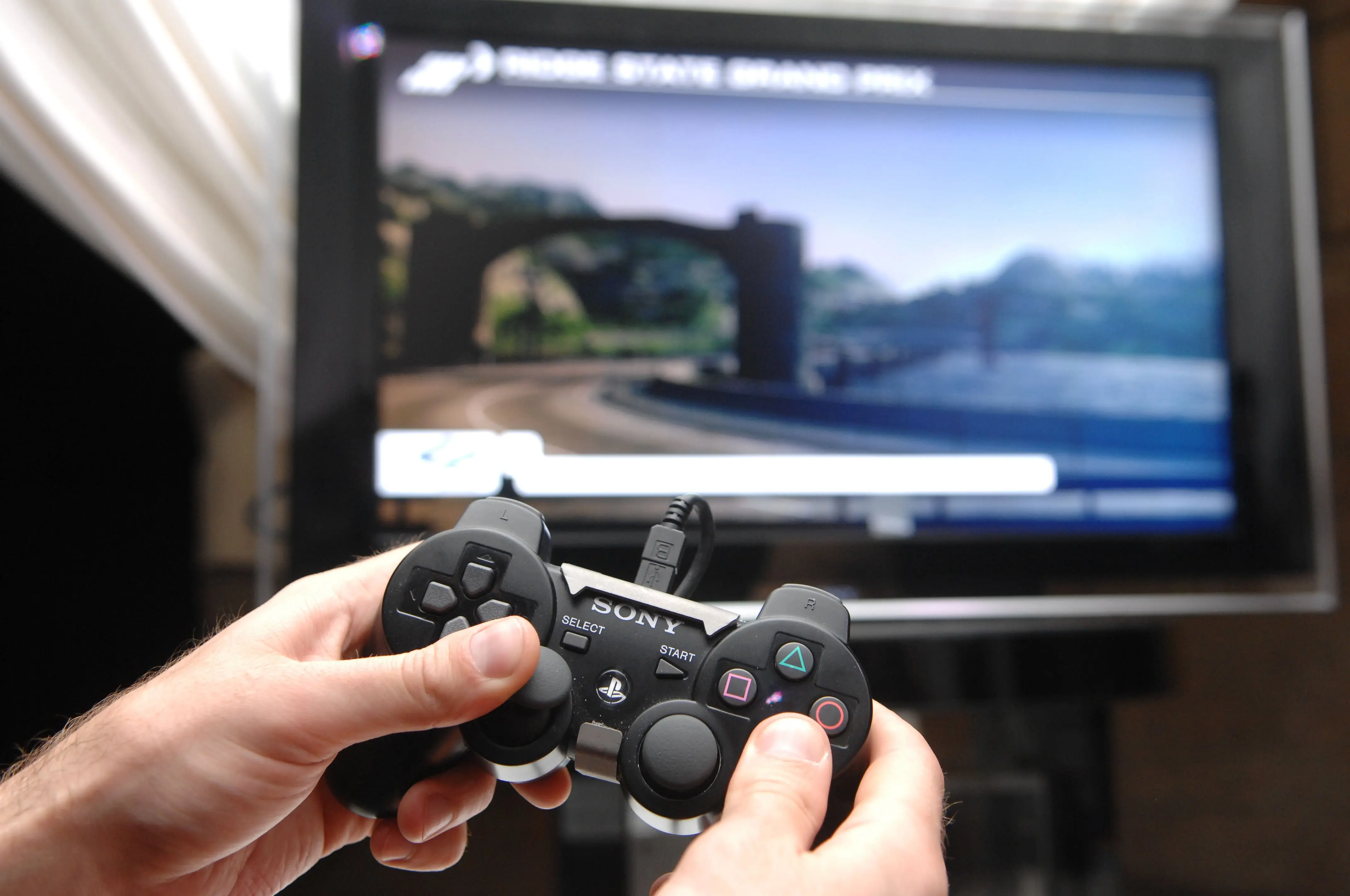 The Numbers That Changed Everything: How Smart TVs Won - visual representation