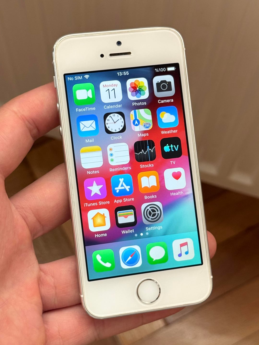 The Camera Trap: More Lenses Didn't Mean Better Photos - visual representation