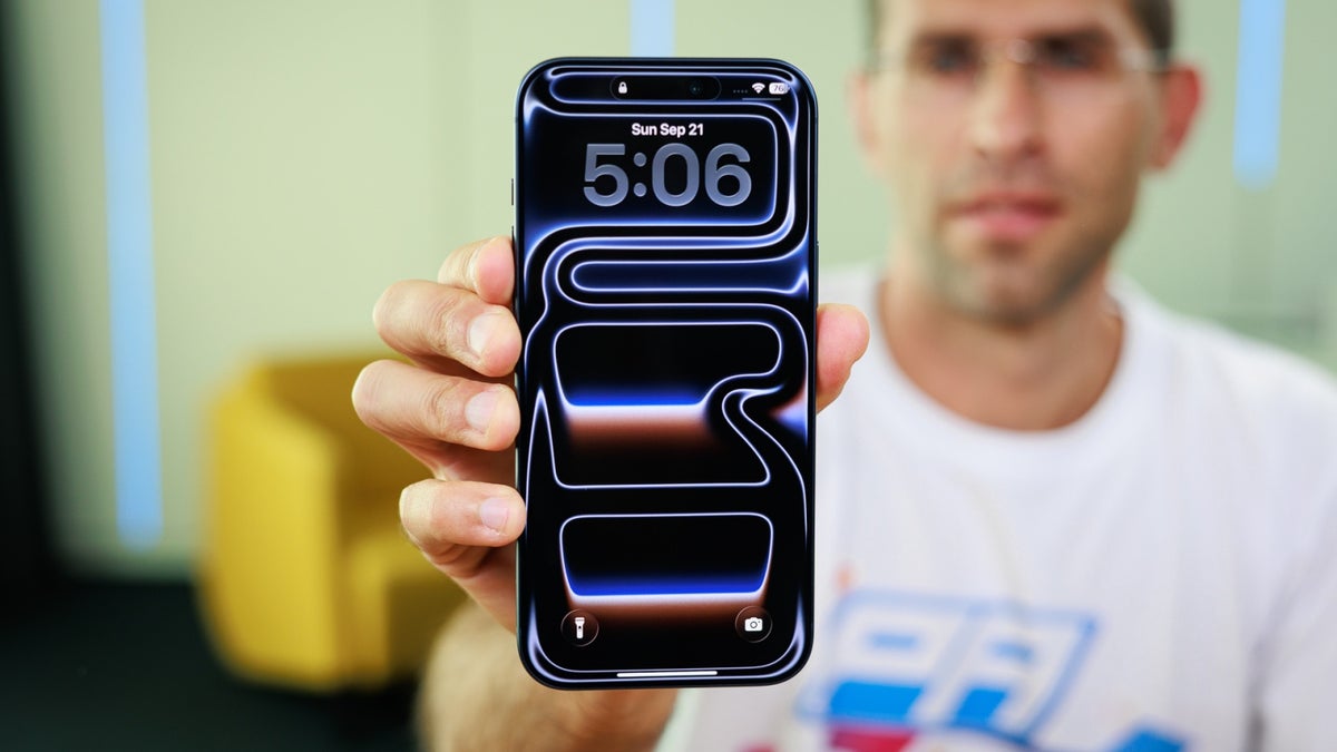 Future Trends in Phone Trading and Resale Markets - visual representation