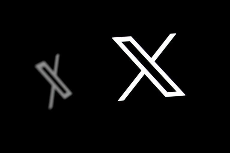 The Bluesky Opportunity: Rivals Capitalize on Competitor Weakness - visual representation